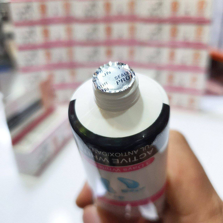 کرم ترمیم کننده پاشنه پا شیر Aichun beauty