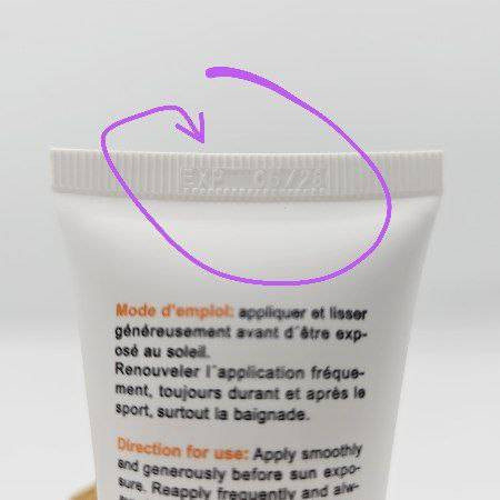 ضد آفتاب هلال طلایی بی بی گارنیر با SPF50 B.B .GARINEeR