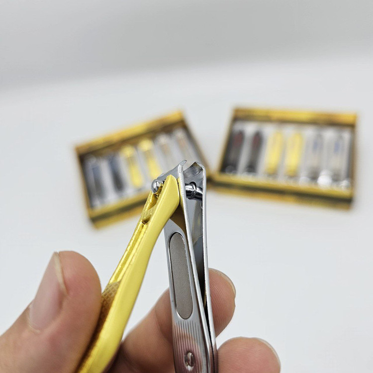 ناخن گیر فوقالعاده حرفه ای و با کیفیت گلدن دریم