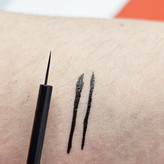 خط چشم ضد آلرژی و حساسیت لاوورا