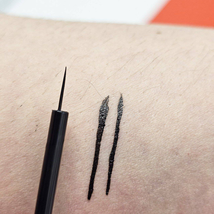 خط چشم ضد آلرژی و حساسیت لاوورا