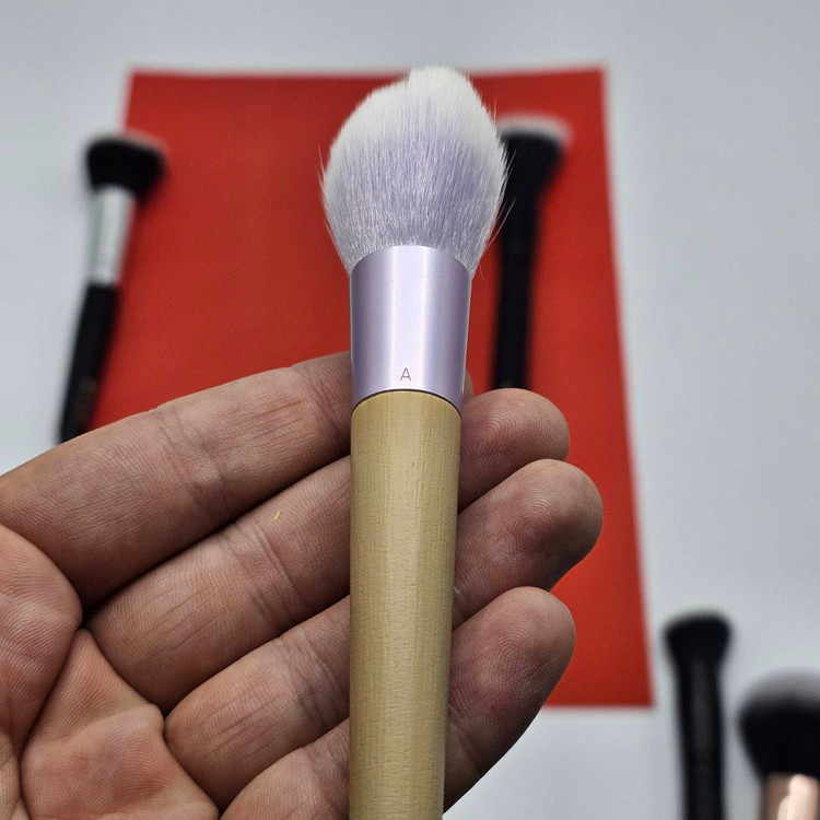 براش تک روژگونه (سایز بزرگ)