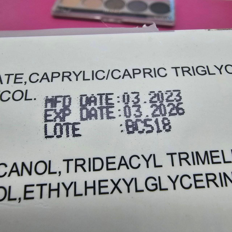 پالت سایه انگشتی پنج رنگ میس