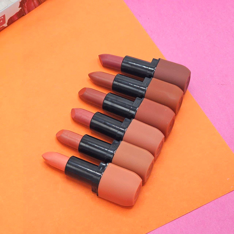 رژلب جامد پوکه مخملی vov