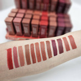 رژلب جامد مخملی شرکت b.two.b