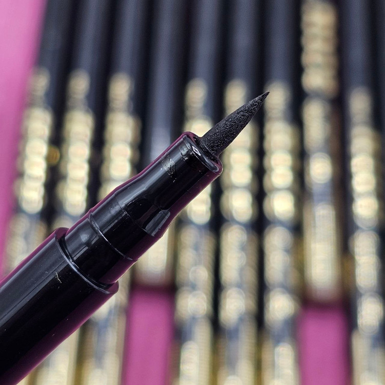 ماژیک ابرو ضدآب نایس