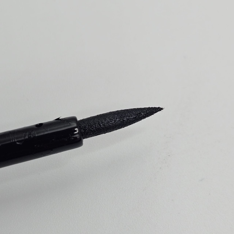 خط چشم پوکه فلزی موی و ماژیکی برند اوریفلیم