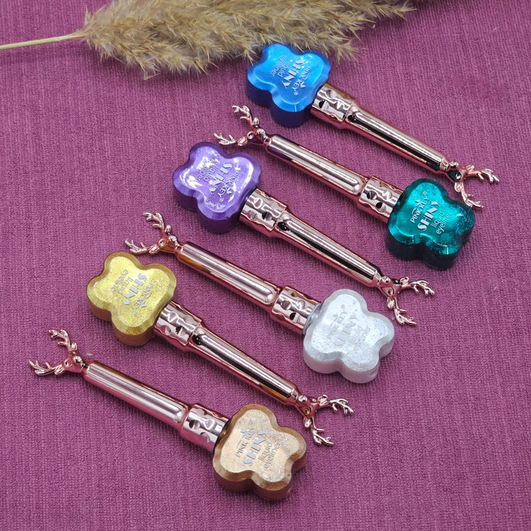 خط چشم رنگی مدل گوزنی