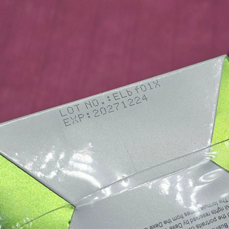 شامپو رنگ مشکی دکس با عصاره سیب