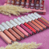 رژلب مایع ضد آب گلاریس کله سفید و طلایی