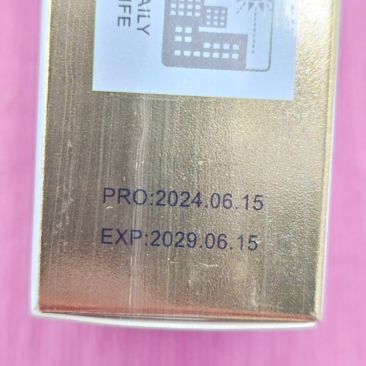 ضد آفتاب کرم پودری گلاریس