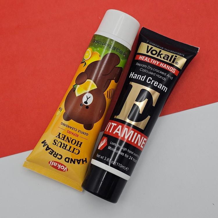 کرم مرطوب کننده و آبرسان دست برند وکالی