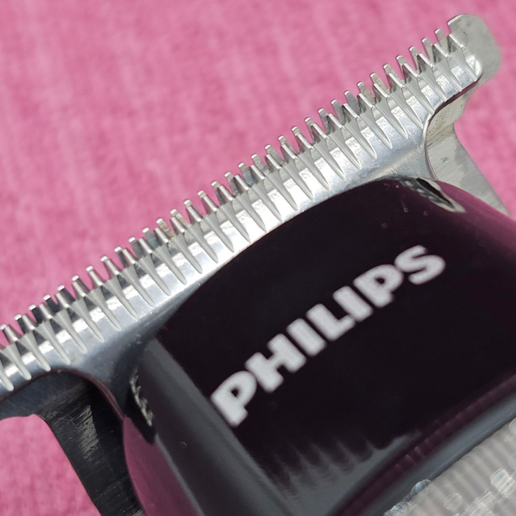 خط زن و ریش تراش برند فیلیپس مدل 4230