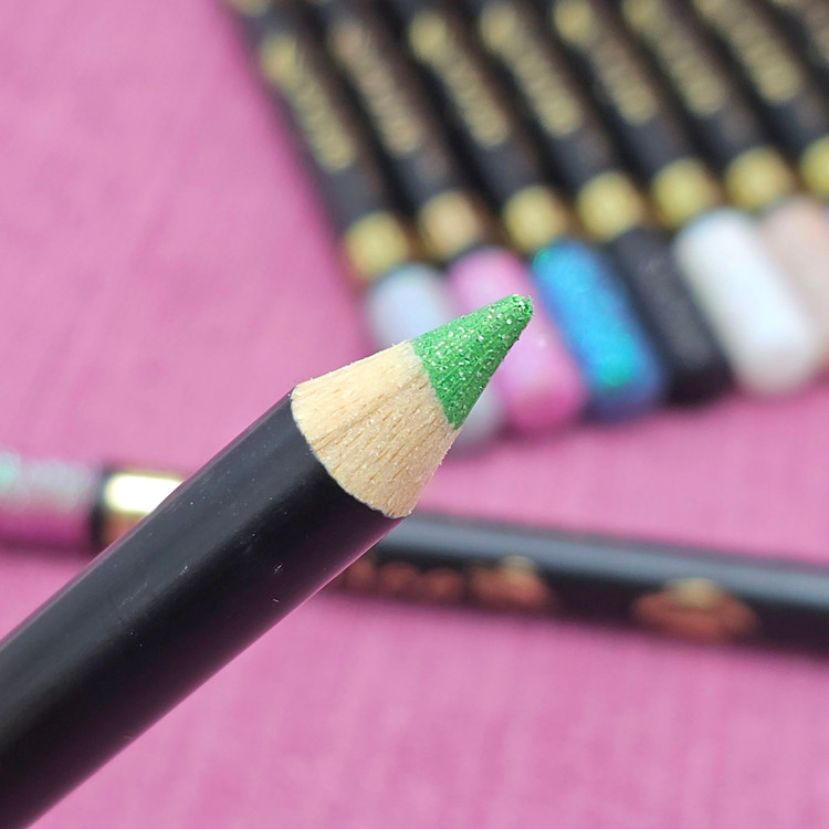 سایه چشم مدادی شاین دار و اکلیلی برند نایس