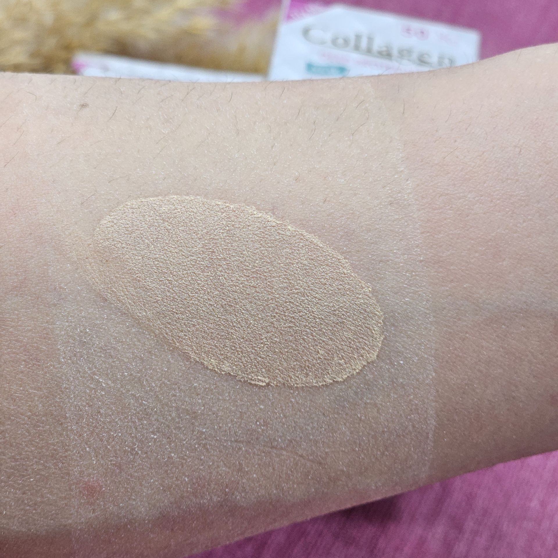 ضدآفتاب کلاژن حلزون حاوی BB کرم