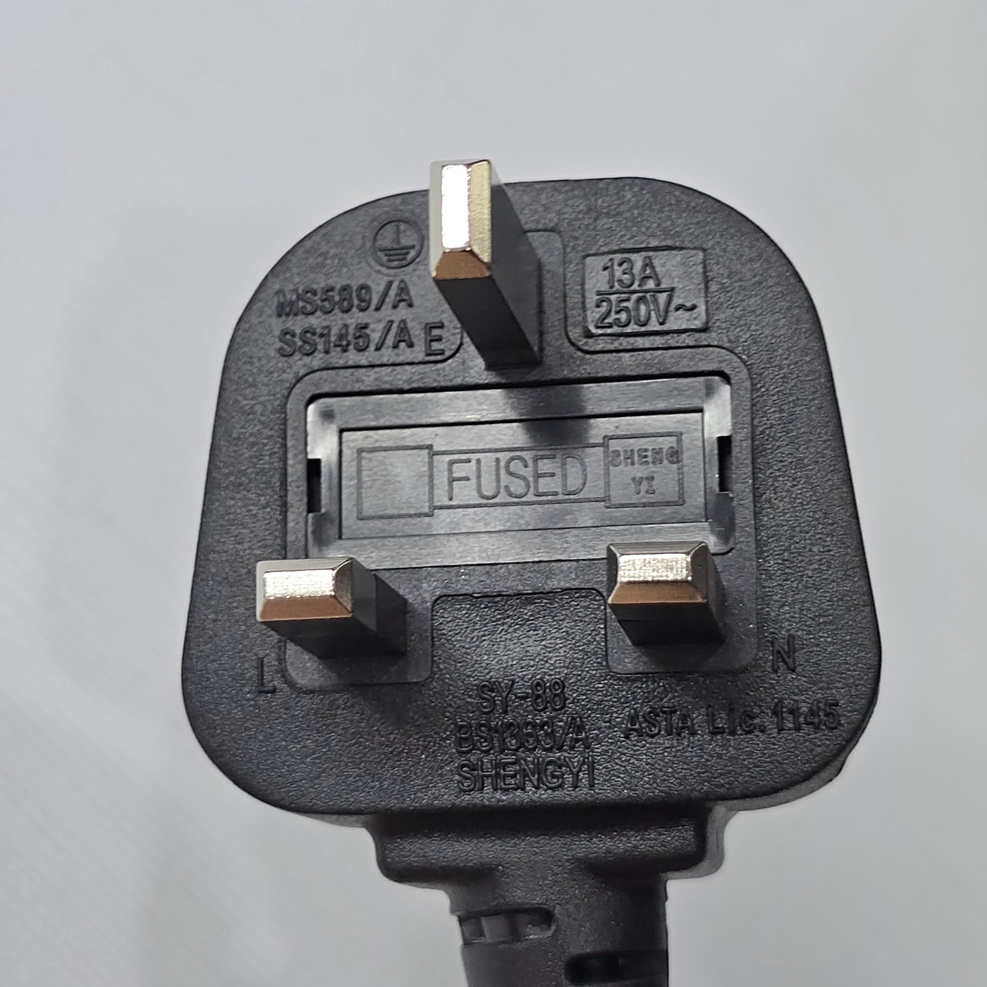 همزن کاسه دار صنعتی 6 لیتری مدل RU_1945 برند روگن