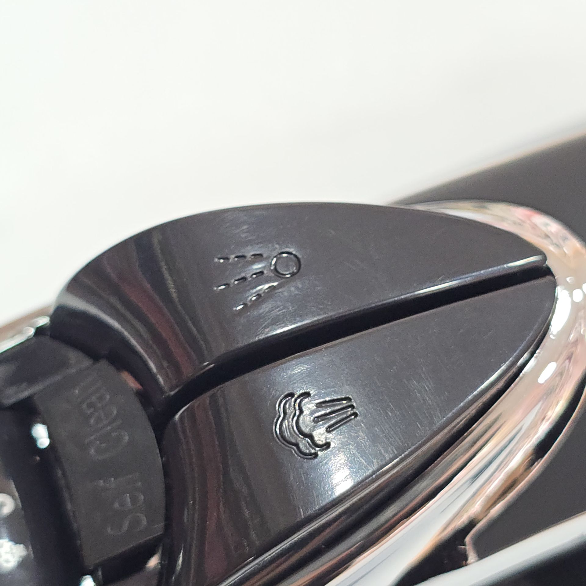 اتو بخار هوشمند برند روگن مدل RU_1010