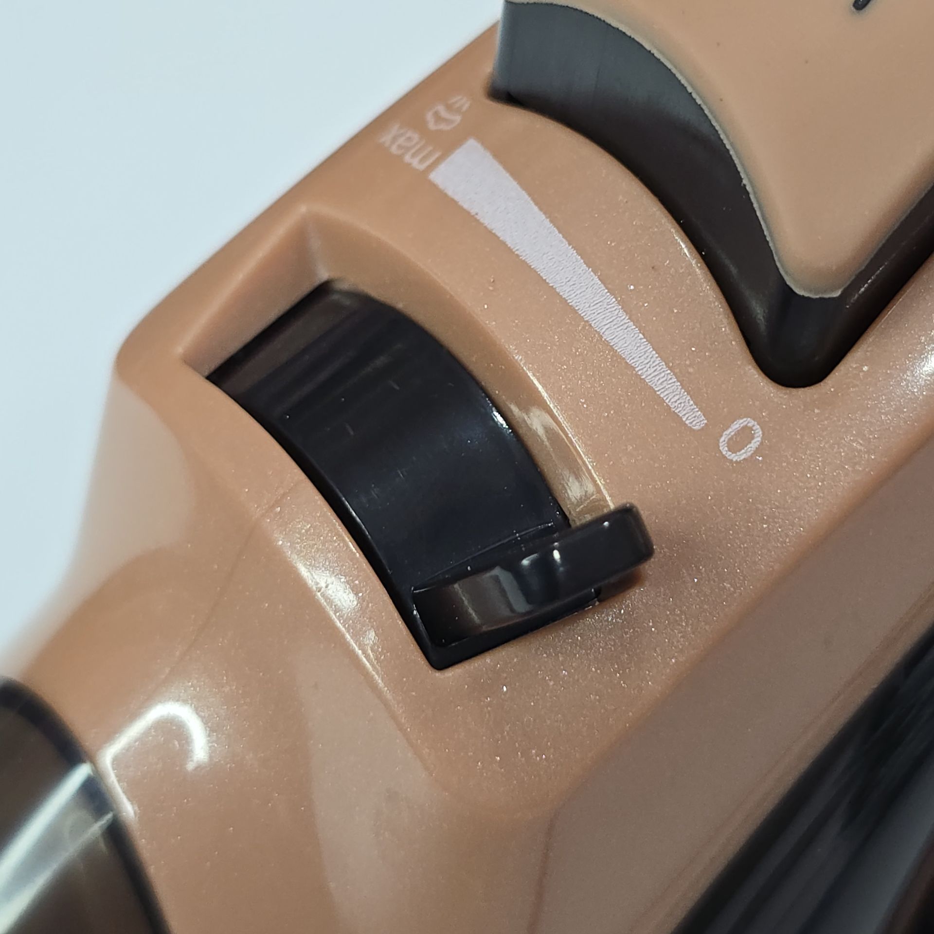 اتو بخار هوشمند برند روگن مدل RU_1015