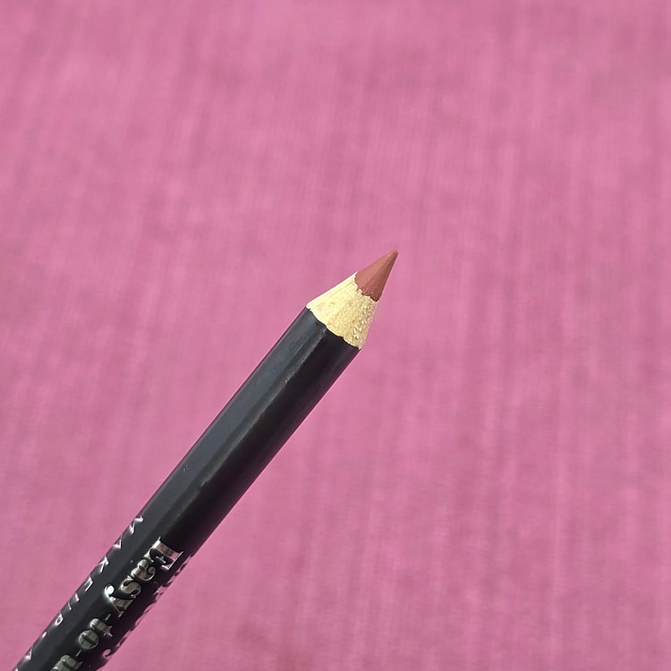 خط لب مات و مخملی برند بارین