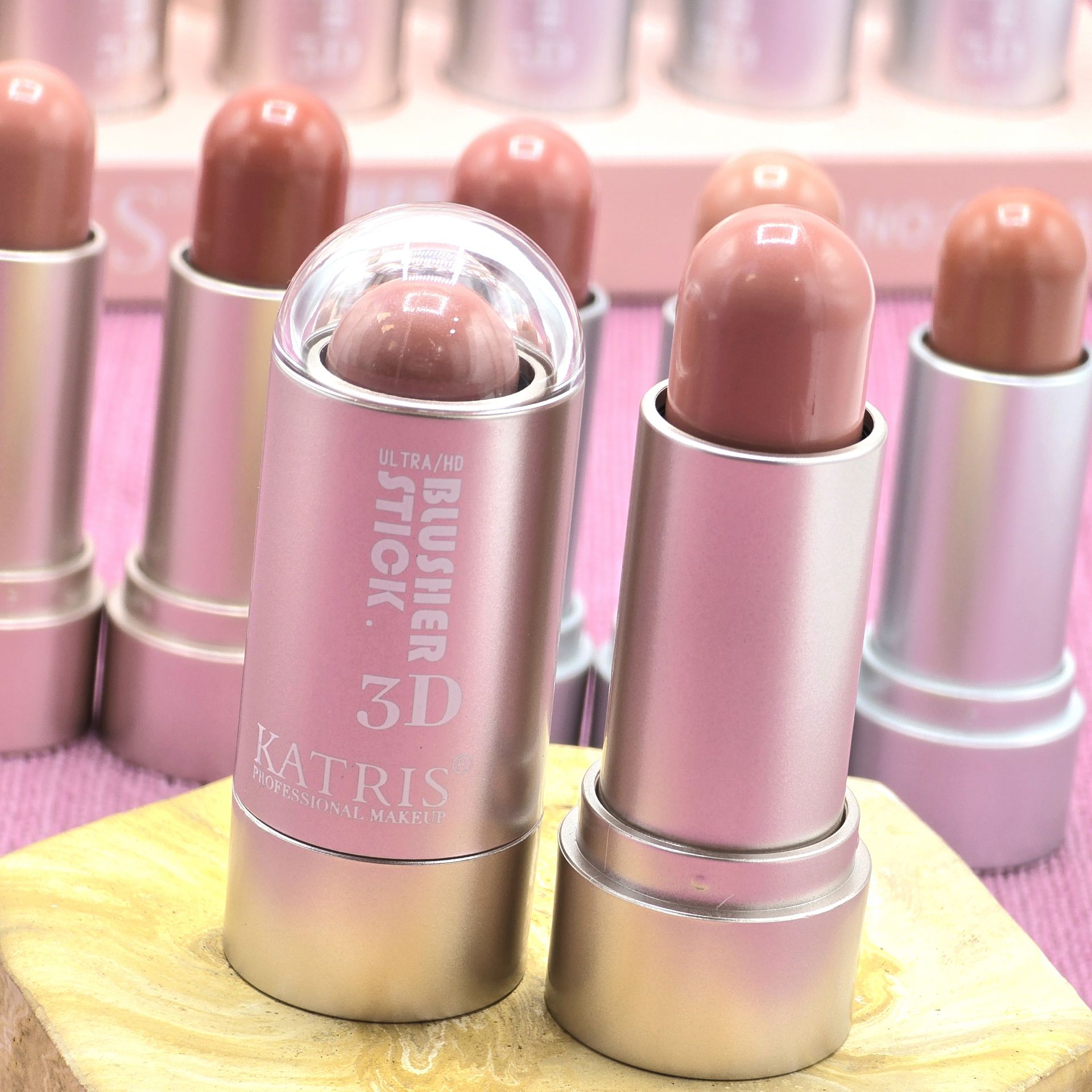 روژگونه پیچی و استیکی برند کاتریس