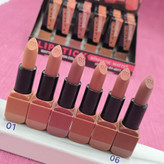 رژلب جامد مات و مخملی و کاملا سبک و خوشرنگ از برند رمانتیک مات