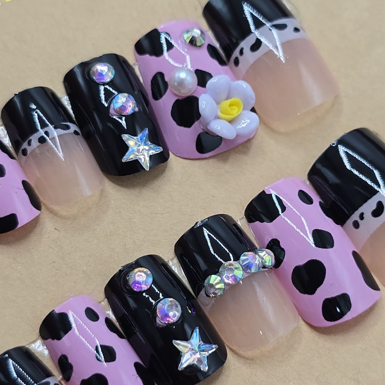 ناخن مصنوعی نگین دار و ژله ای و نشکن و بادوام برند پینک کی