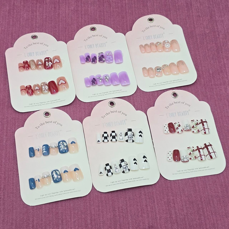 ناخن مصنوعی نگین دار و ژله ای و نشکن و بادوام برند پینک کی