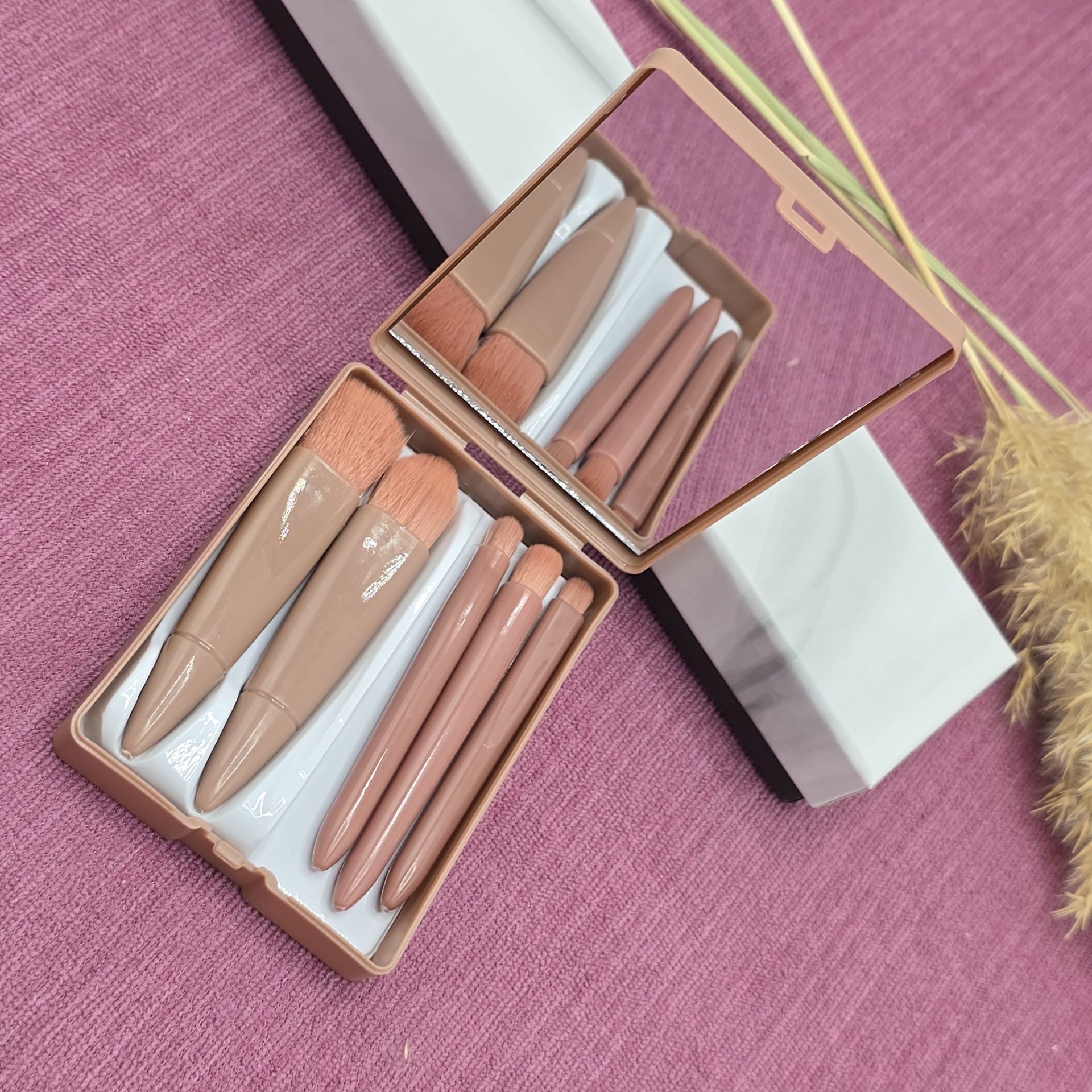 ست براش آرایشی مدل آینه دار 5 تکه با تراکم بالا