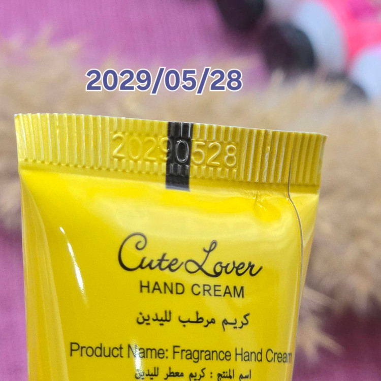 کرم های پنج قلو مرطوب کننده و آبرسان دست و صورت یارا