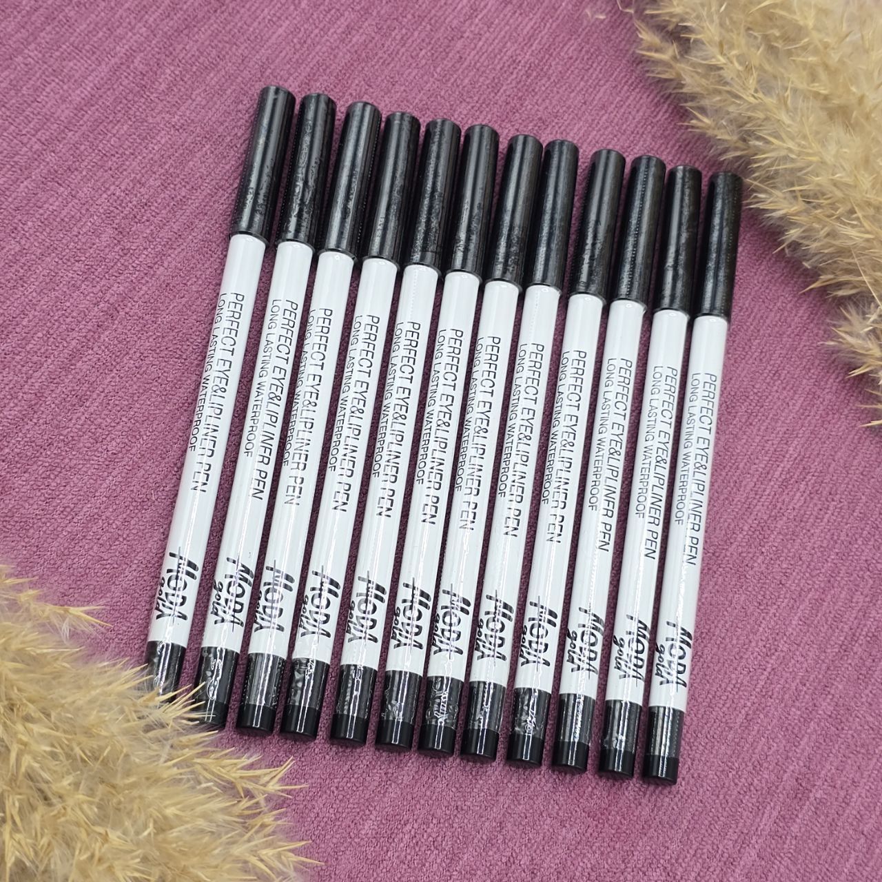 مداد چشم ضدآب و کاملا روغنی و ضد حساسیت برند مدا