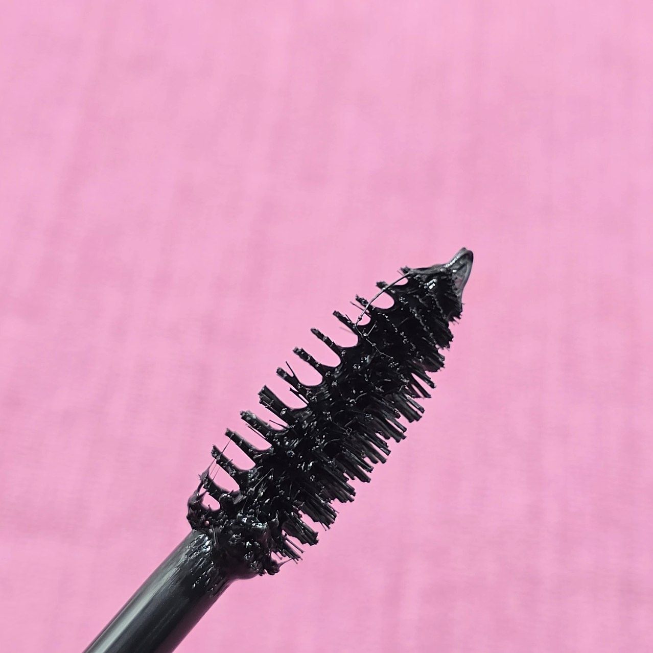 ریمل چشم حجم دهنده و خورده مژه دار برند مدا