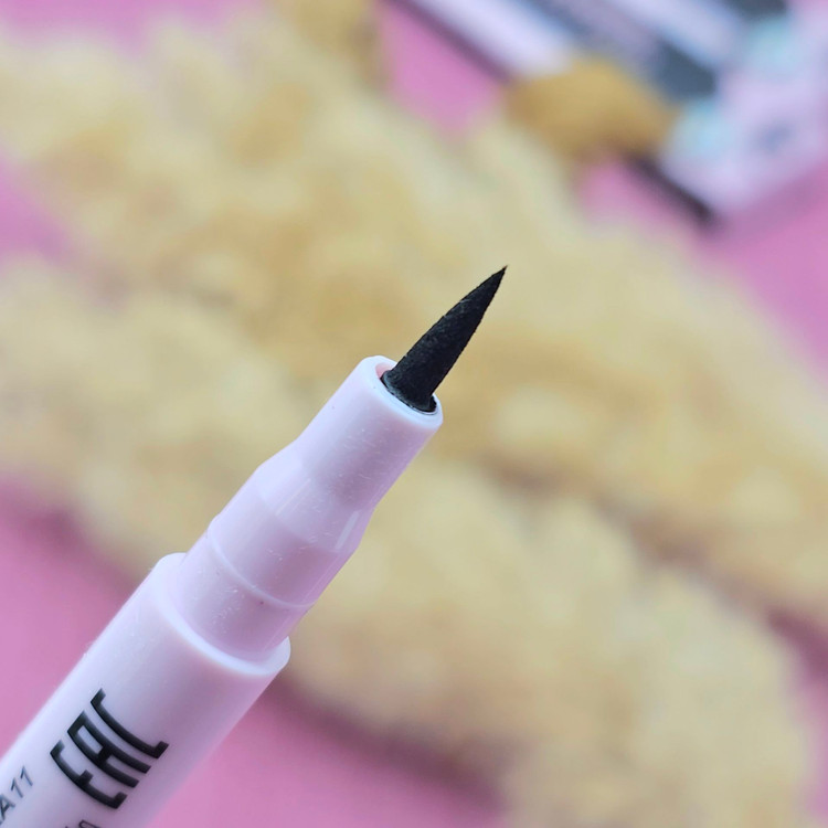 خط چشم قلمی و برس ماژیکی ضدآب برند رامش