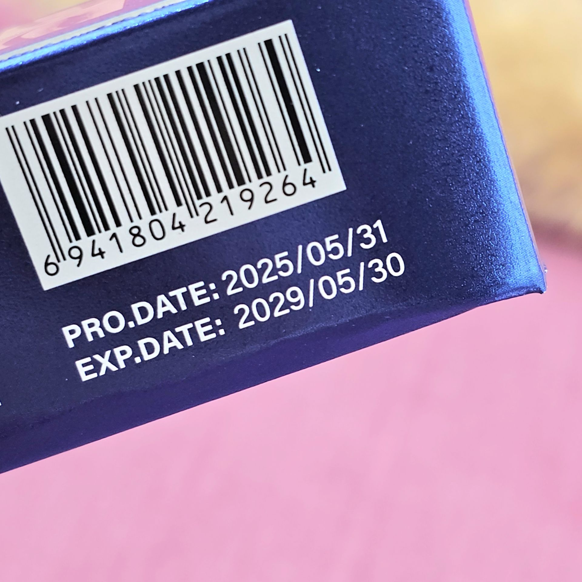 ریمل فرچه مویی حجم دهنده و خورده مژه دار پوکه آبی برند مدا