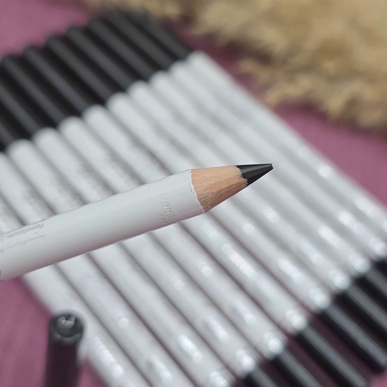 مداد چشم با کیفیت و ضد حساسیت برند مدا