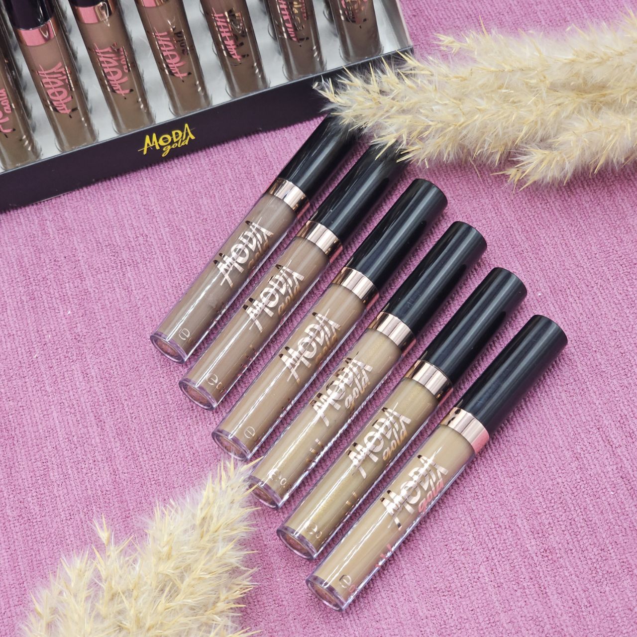 ریمل ابرو ضدآب و باکیفیت و رنگدهی عالی از برند مدا