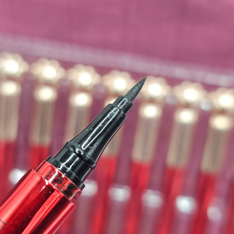 خط چشم ماژیکی ضدآب پنجه گربه برند کایلی