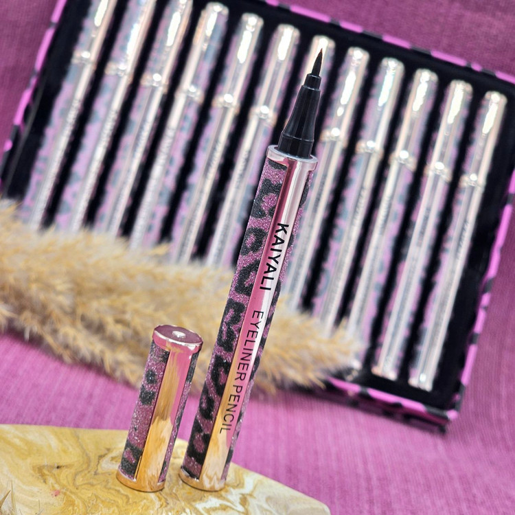 خط چشم ضدآب ماژیکی پلنگی برند کایلی