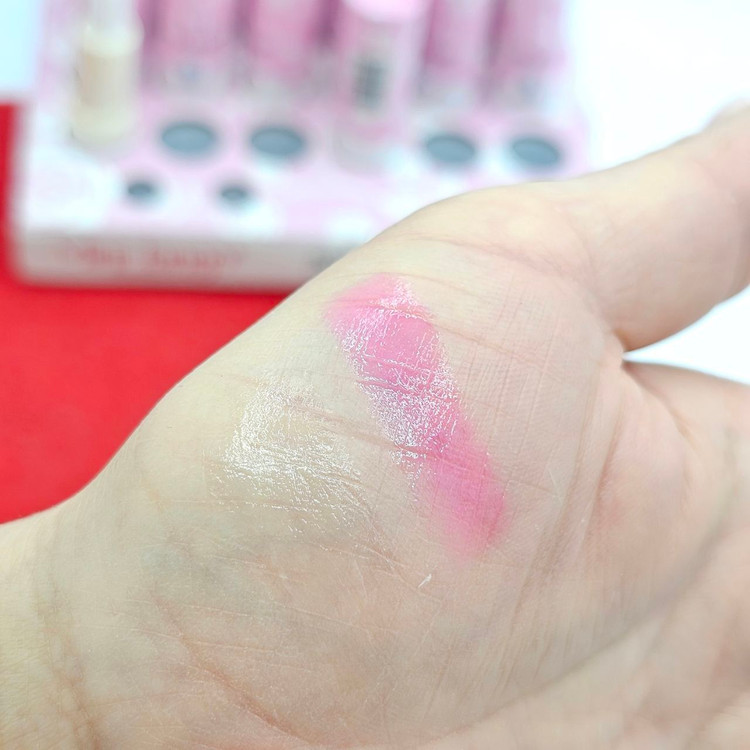 بالم لب نرم کننده و تقویت کننده لب یارا