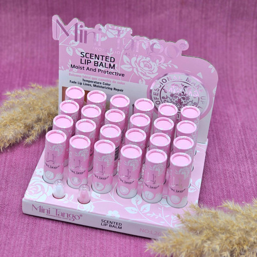 بالم لب نرم کننده و تقویت کننده لب یارا