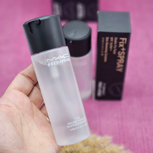 اسپری فیکساتور آرایش صورت برند مک