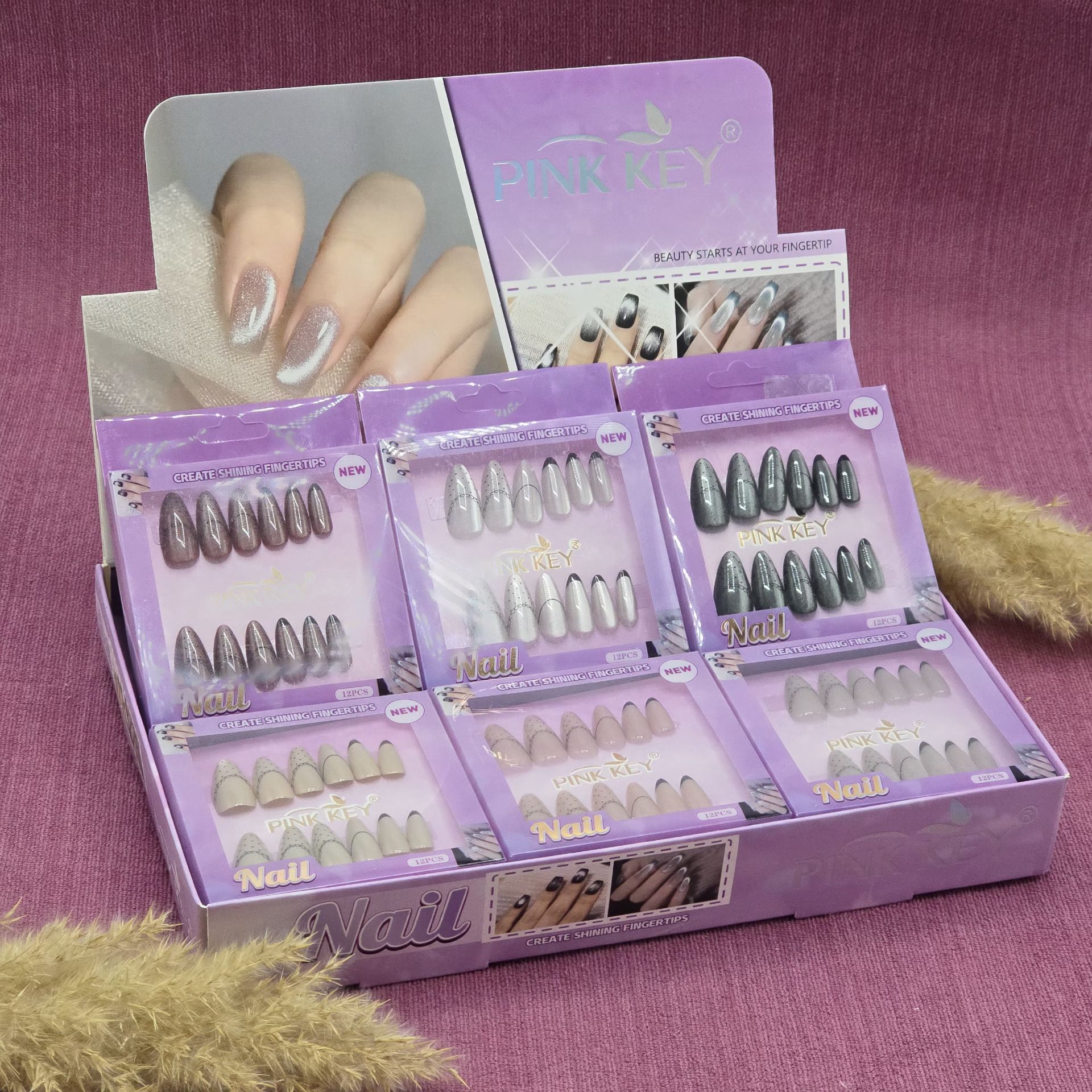 ناخن مصنوعی شاین دار کمر مشکی از برند پینک کی