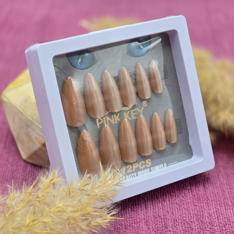 ناخن مصنوعی کله قندی مدل چشم گربه